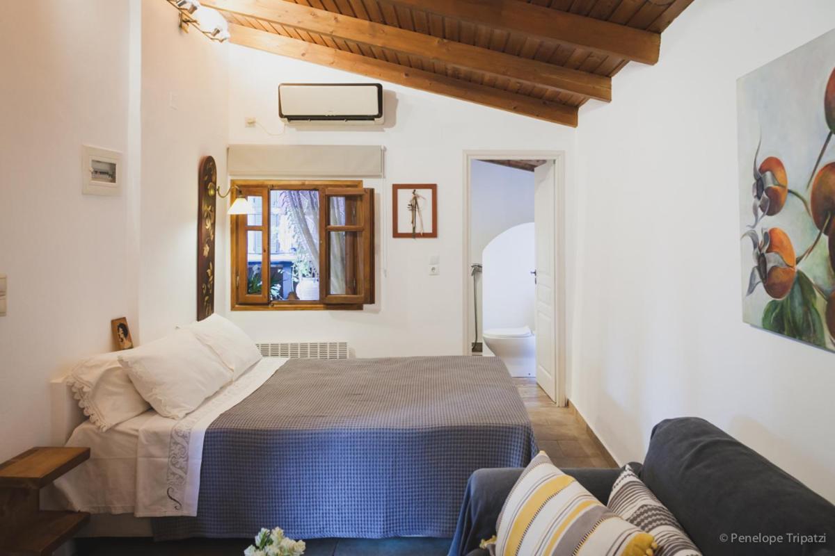 אמרינתוס Small Guesthouse In The Garden מראה חיצוני תמונה